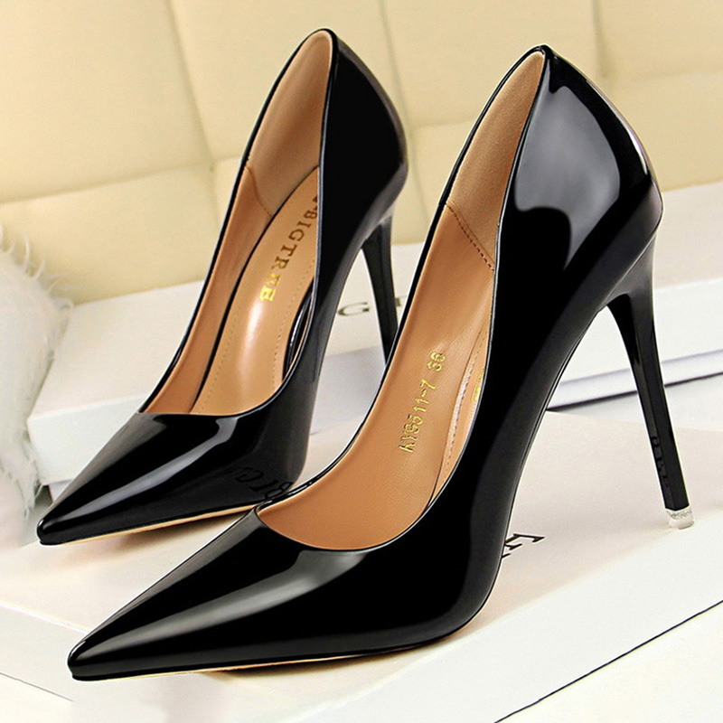 BIGTREE Shoes Woman Pumps Pate - Shoe Tree ulasan dan harga